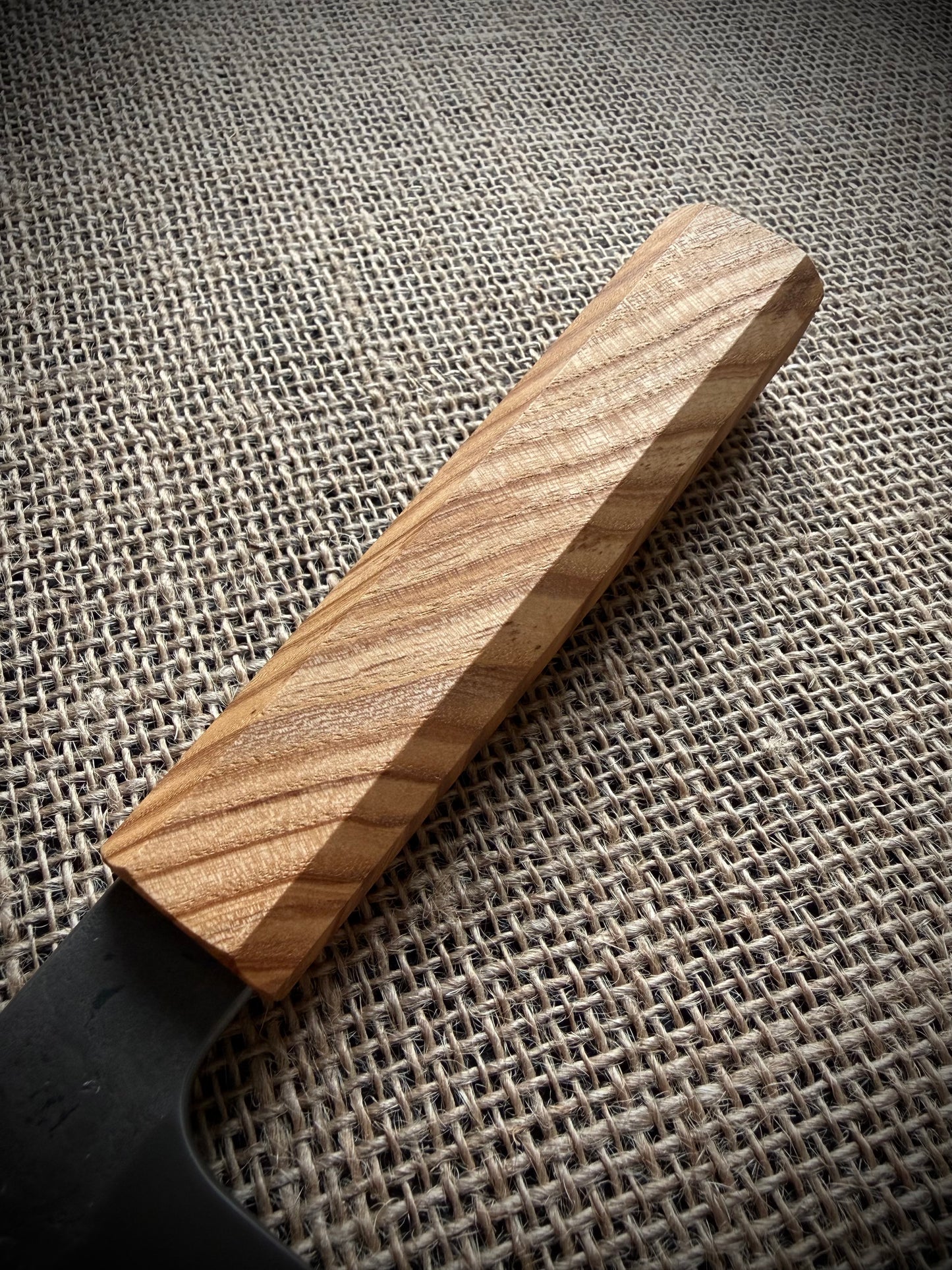Santoku | Carbon steel | Ash handle