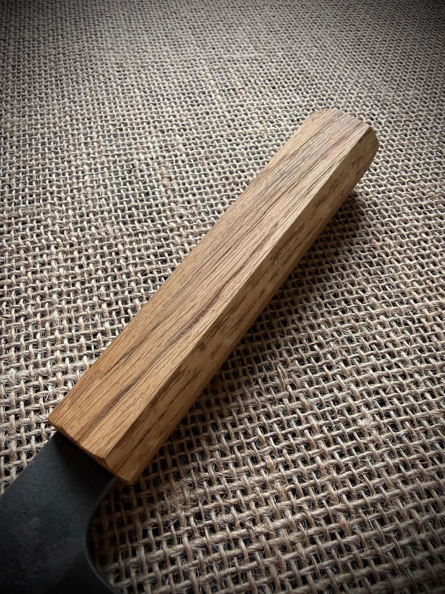 Gyuto | Carbon steel | Oak handle