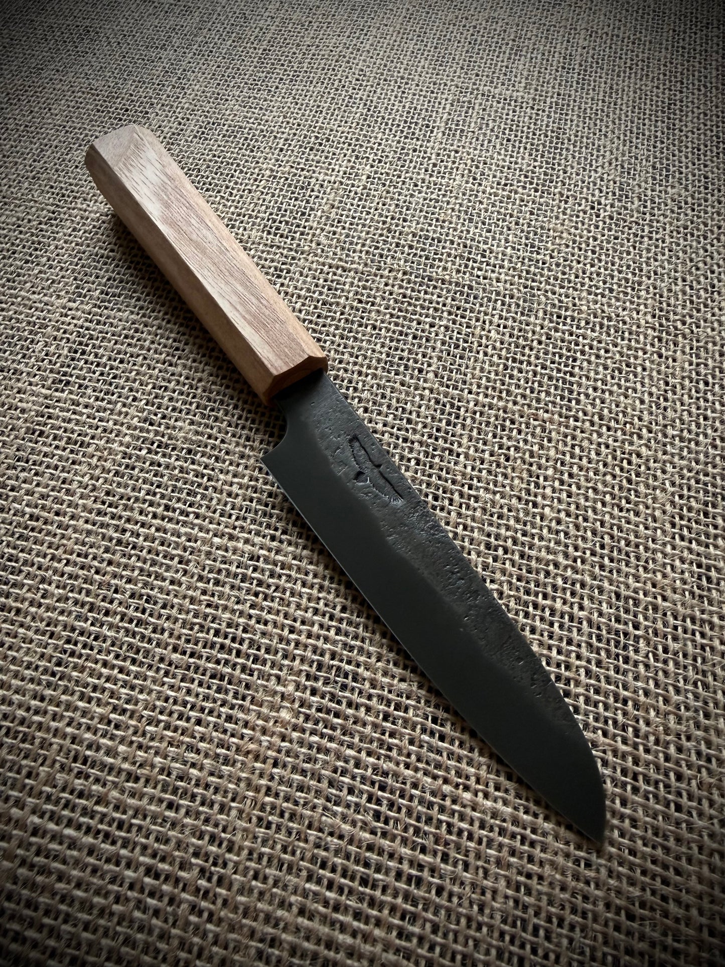 Petty knife | Carbon steel | English walnut handle