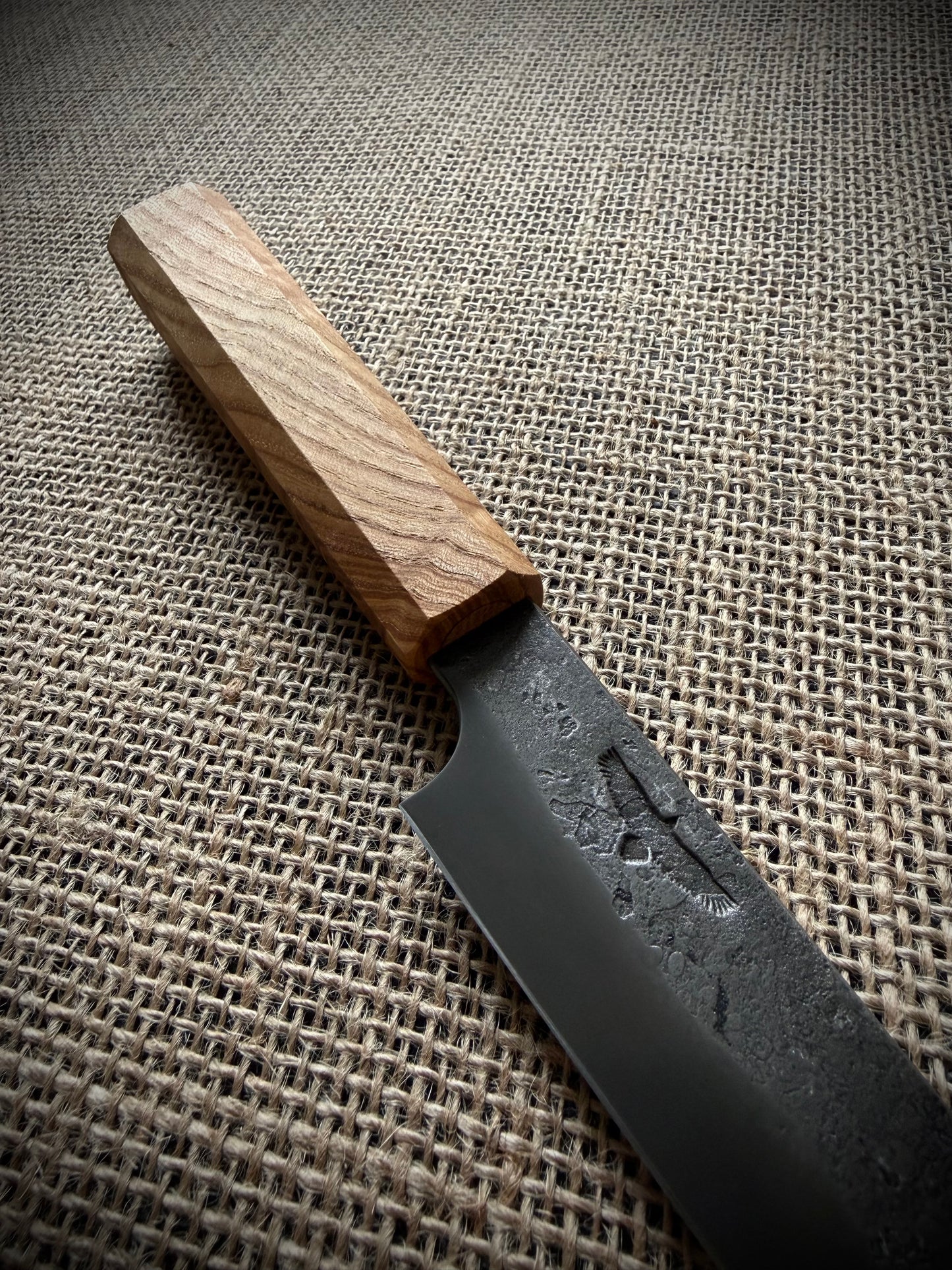Petty knife | Carbon steel | Ash handle