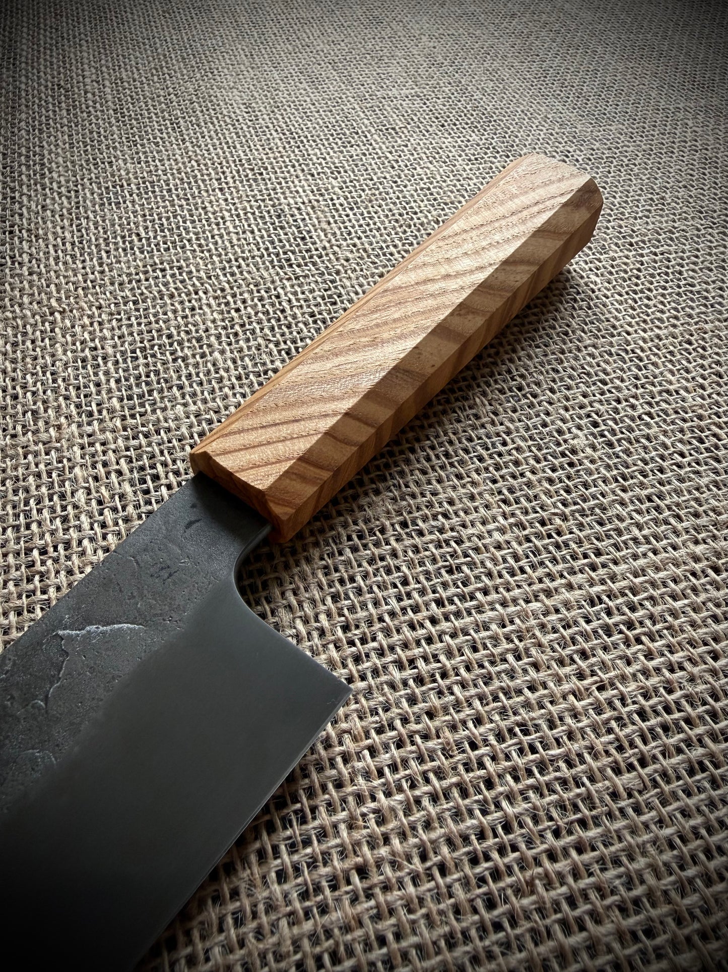 Santoku | Carbon steel | Ash handle