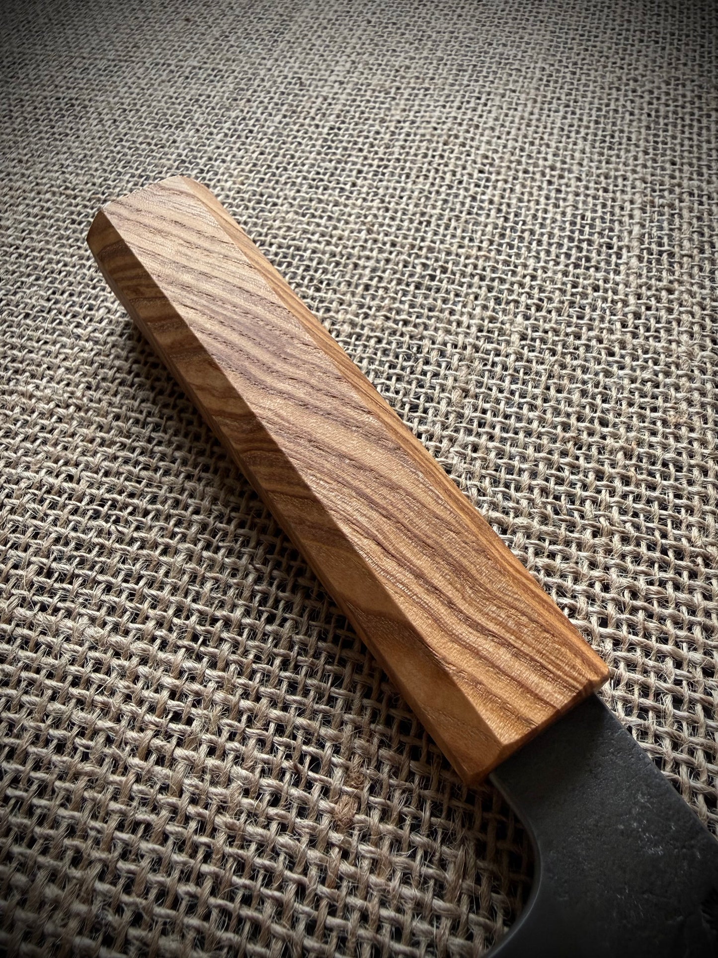Gyuto | Carbon steel | Ash handle