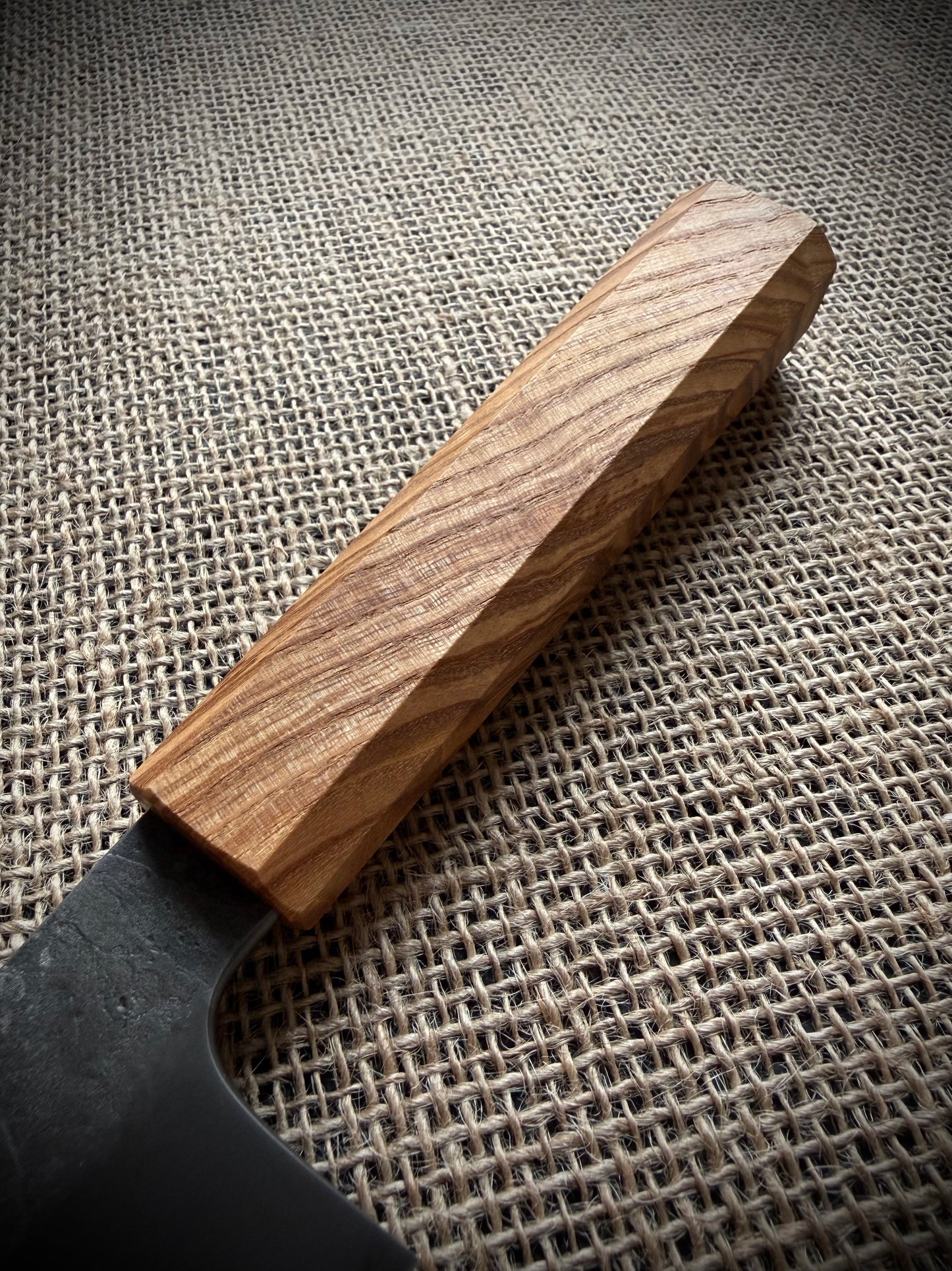 Gyuto | Carbon steel | Ash handle