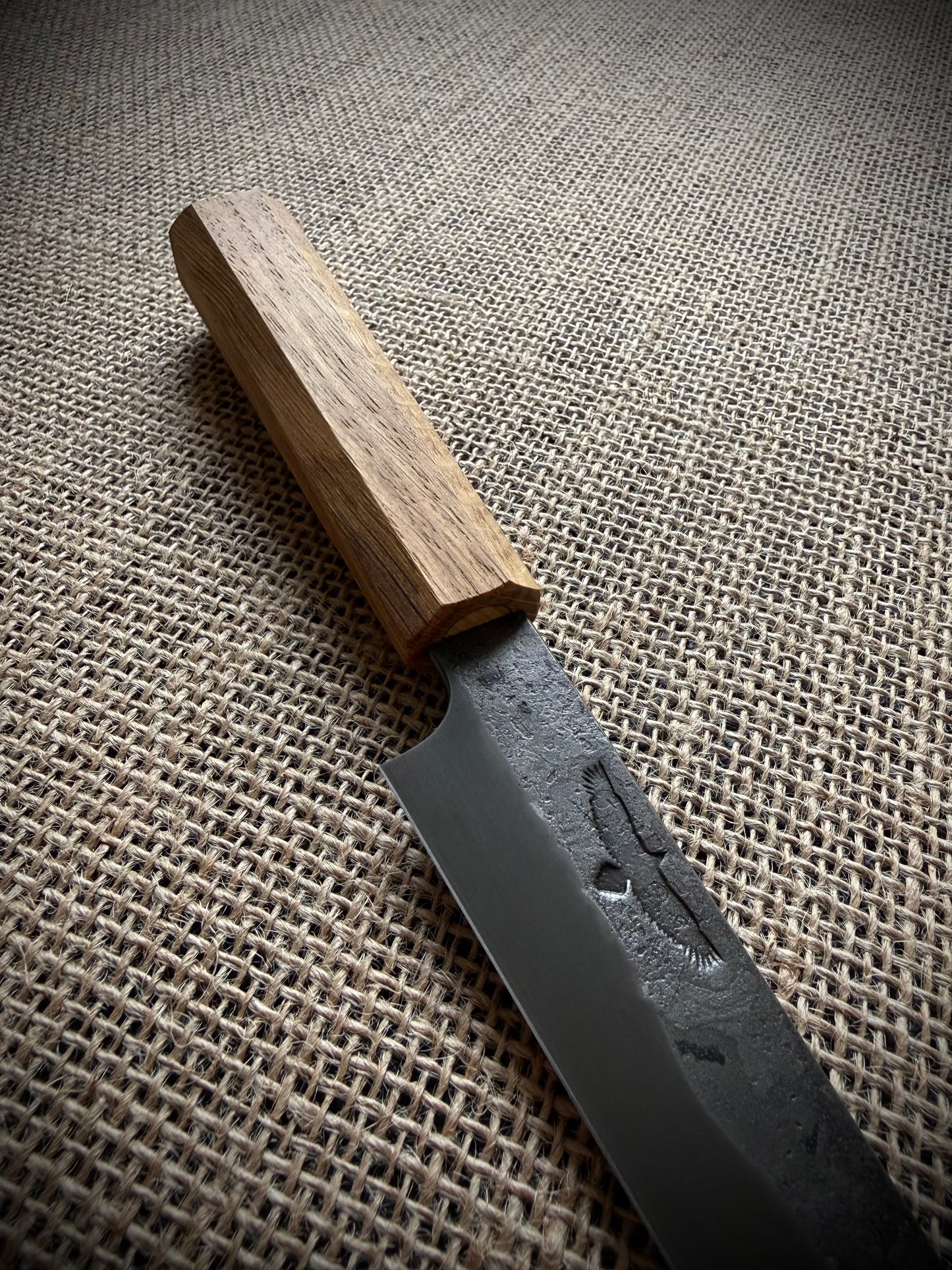 Petty knife | Carbon steel | Oak handle
