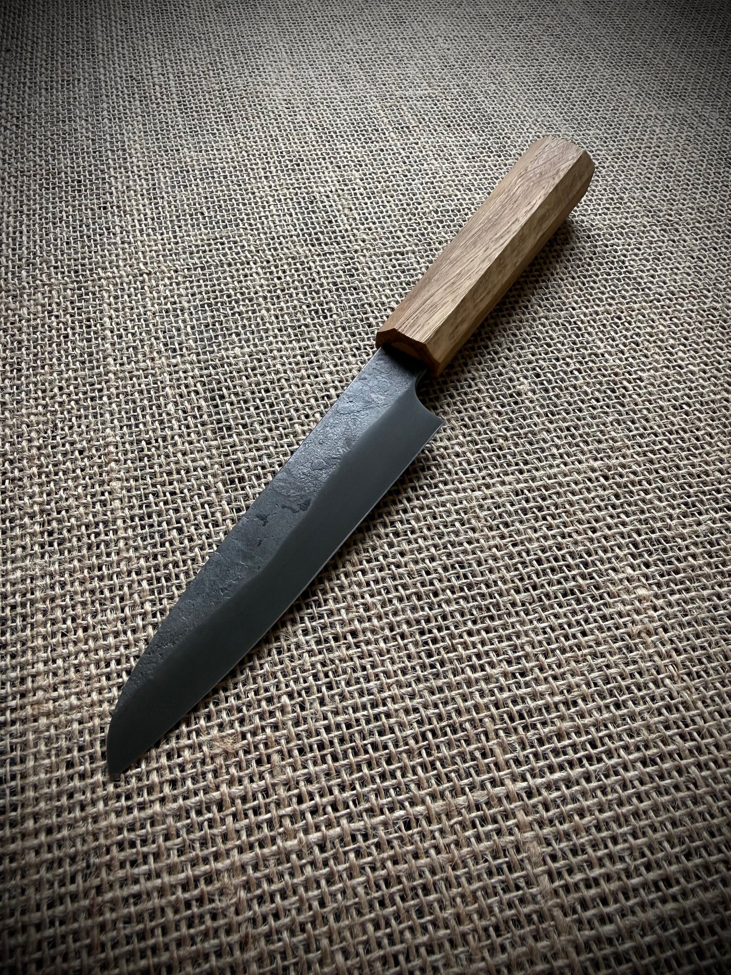 Petty knife | Carbon steel | Oak handle